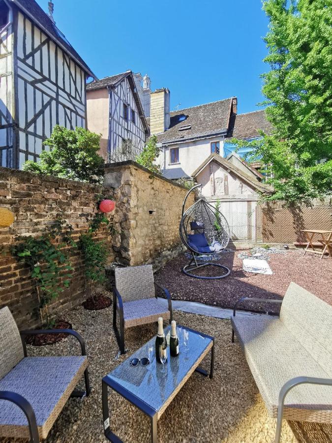 Le Chat De La Cathedrale - Calme - Jardin - Wifi Troyes Eksteriør bilde